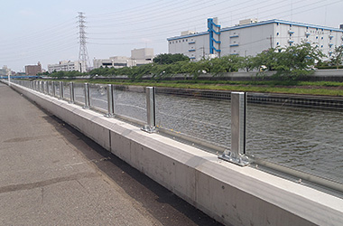 新河岸川 止水壁 東京都板橋区